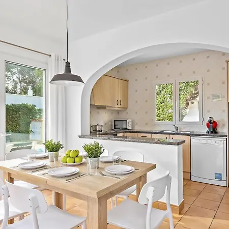 Villa Marta 3 Bedroom Villa, *